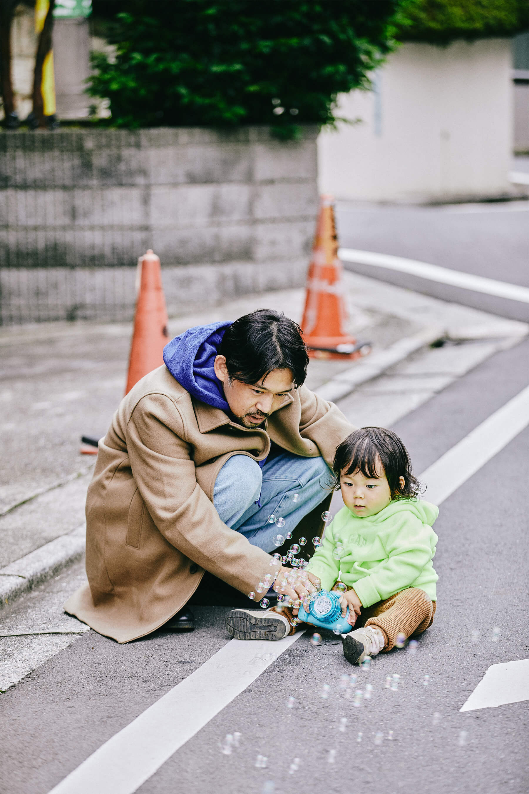 あの親子は、Gapのなに着る？ 2022年ホリデー編 | feature | HOUYHNHNM