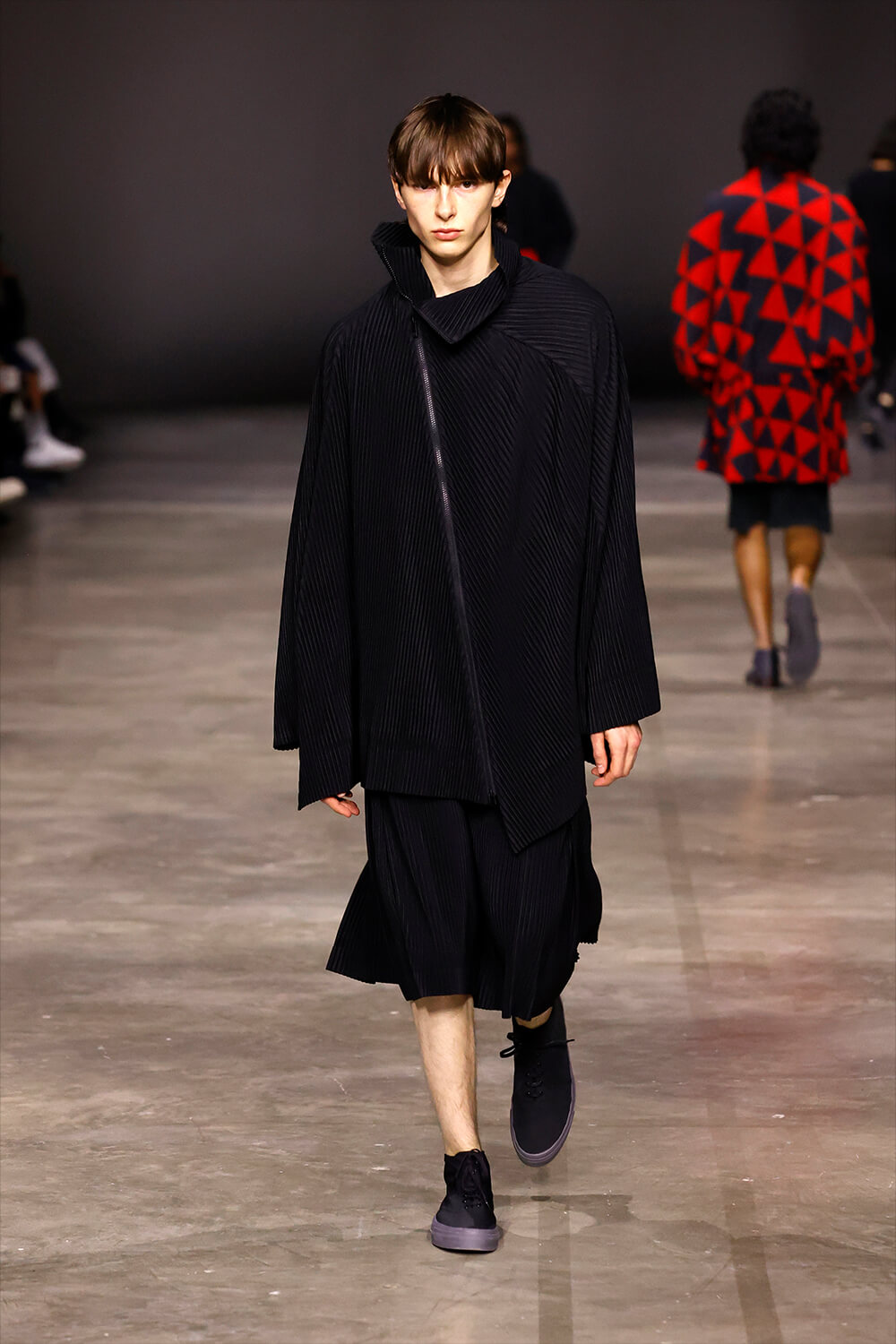 HOMME PLISSE ISSEI MIYAKE 2023aw ブラックニット6枚目以降確認ください